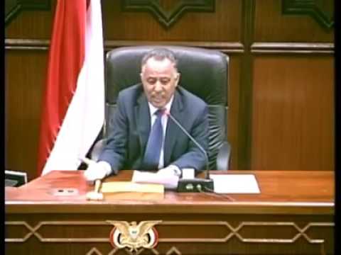 مجلس النواب في صنعاء وحكومة «بن حبتور» يعجزان عن تغيير مشرف حوثي في الضرائب (فيديو)