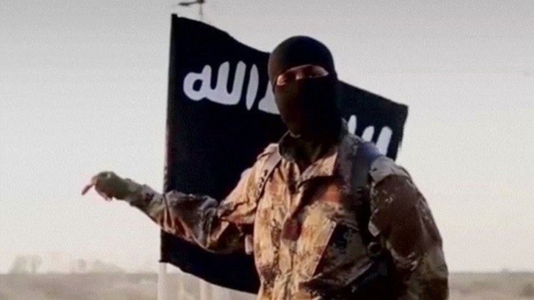 داعش يحرق 20 عراقيا رفضوا الانضمام إليه