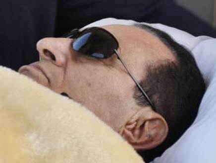 قلب مبارك يهزم الموت مرتين وصحته في تدهور مستمر