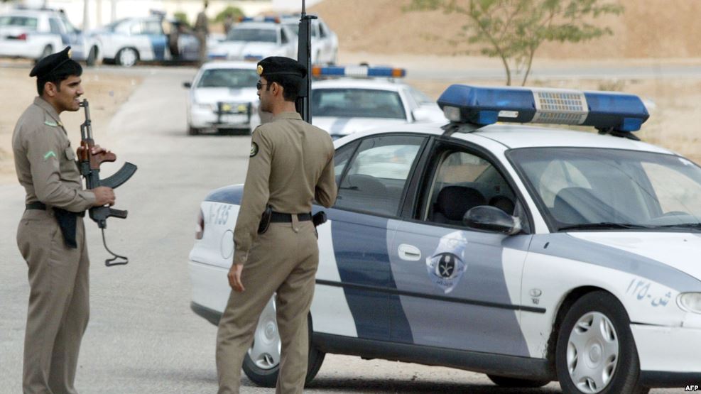 الأمن السعودي يلقي القبض على مقيم يمني قتل شرطي أمن دهسا وطعنا في محافظة بيشة