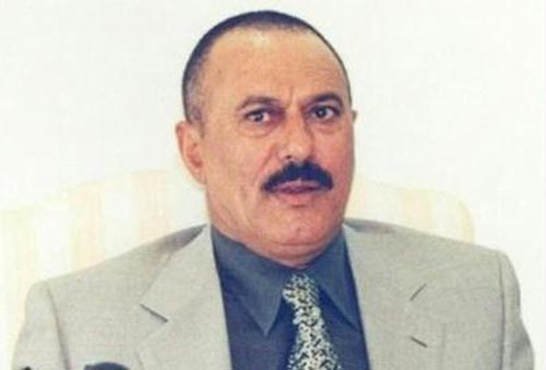 محامو الرئيس المخلوع يرفعون دعوى قضائية ضد صحيفة يمنية