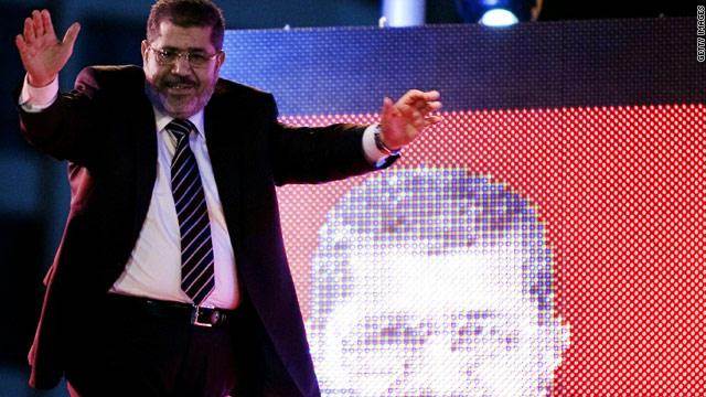 فيسبوك: 10 خطوات لتنصيب مرسي رئيساً لمصر