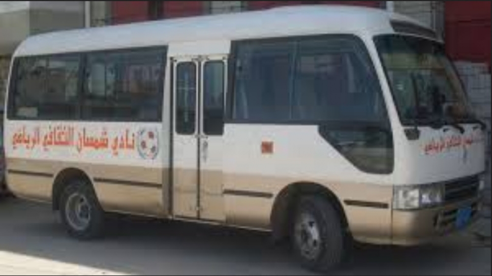 الحوثيون وصالح يستخدمون حافلات رياضية ومركبات منهوبة لتنقلات عناصرهم بالجنوب
