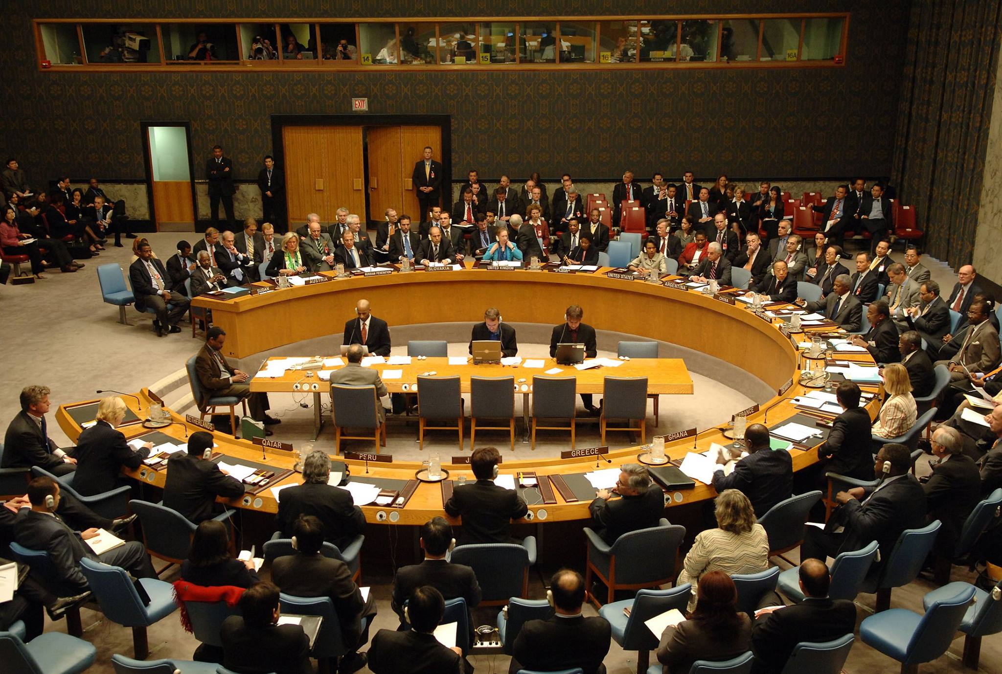 مجلس الأمن يدعو لاستئناف وتسريع المحادثات باليمن