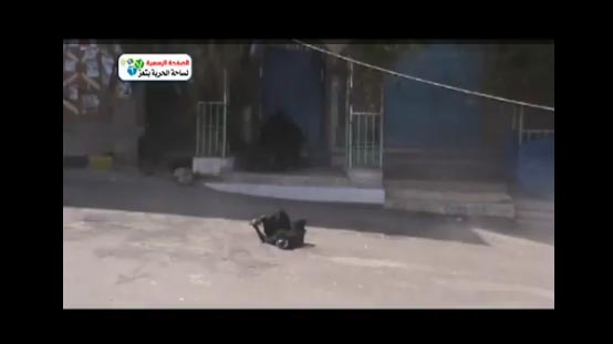 سقوط قتلى وجرحى نساء في بتعز بعد قصفهم بقذيفة من قبل قوات صالح