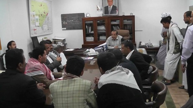 بعد ثبات فشلها..الحوثيون يعتزمون سحب اللجان الرقابية التابعة لهم من الوزارات والمؤسسات الحكومية