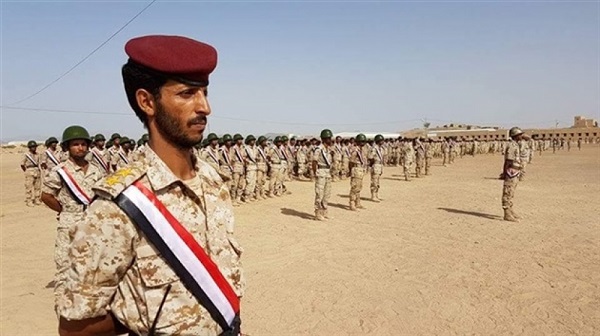 الحوثيون يستهدفون معسكرا تابع لطارق صالح بالمخا وسقوط قتلى