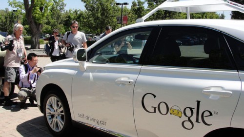 سيارات جوجل ذاتية القيادة قريباً في الشوارع