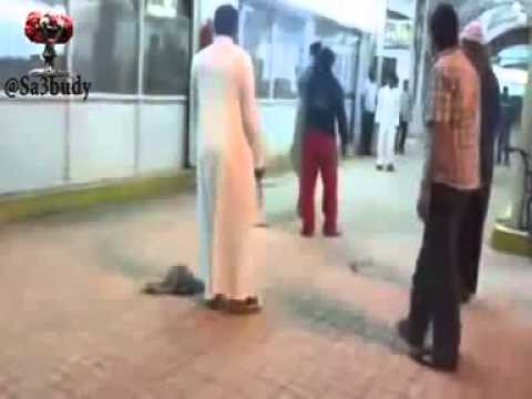 لصوص يسطون على محل مغترب يمني لبيع الجوالات في السعودية ويلوذون بالفرار (فيديو)