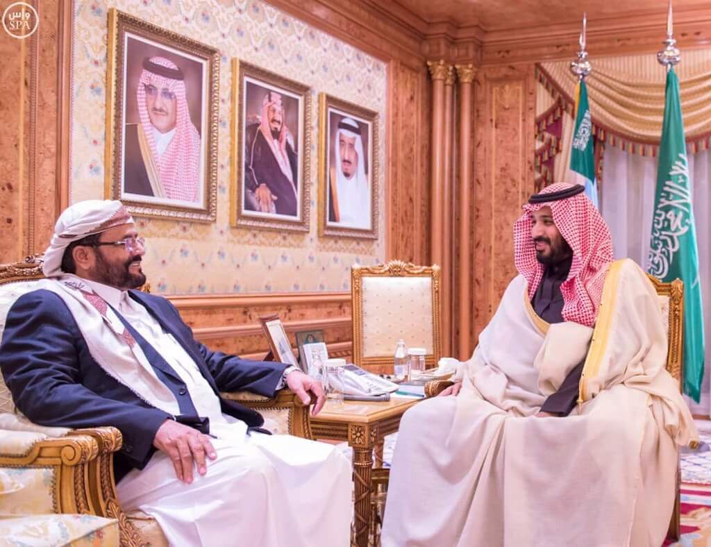 الأمير محمد بن سلمان يجتمع بمحافظ مأرب سلطان العرادة