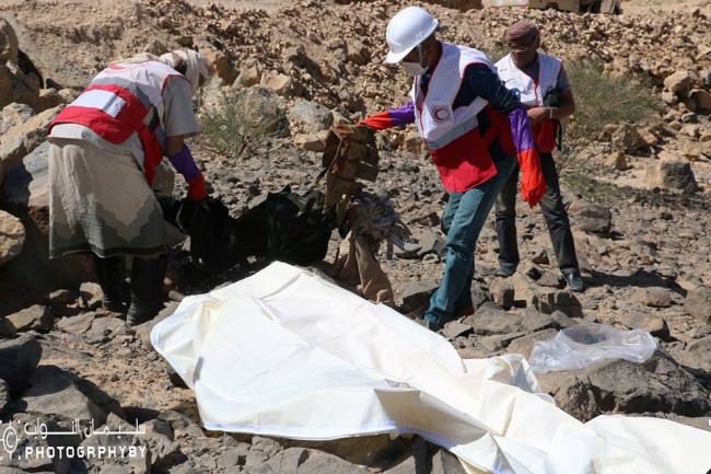 قيادي بمقاومة مأرب: 29 جثة لعناصر «كتائب الحسين» لا تزال مرمية بالقرب من مواقع المقاومة بصرواح