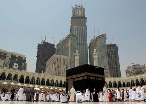 هدم أقدس الآثار الإسلامية في مكة المكرمة