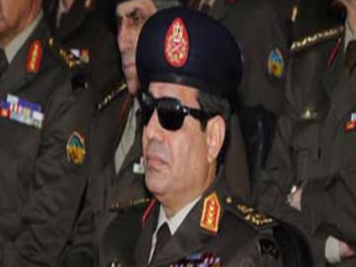 فصل إمام سعودي دعا على وزير الدفاع المصري والرئيس السوري في خطبة الجمعة