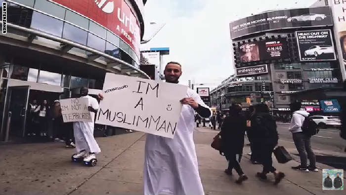 شاهد بالفيديو.. أغنية رجل مسلم لتغيير 