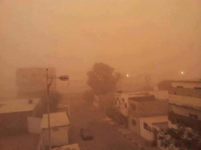 تحذير من كتلة هوائية محملة بالغبار تضرب 5 مدن يمنية