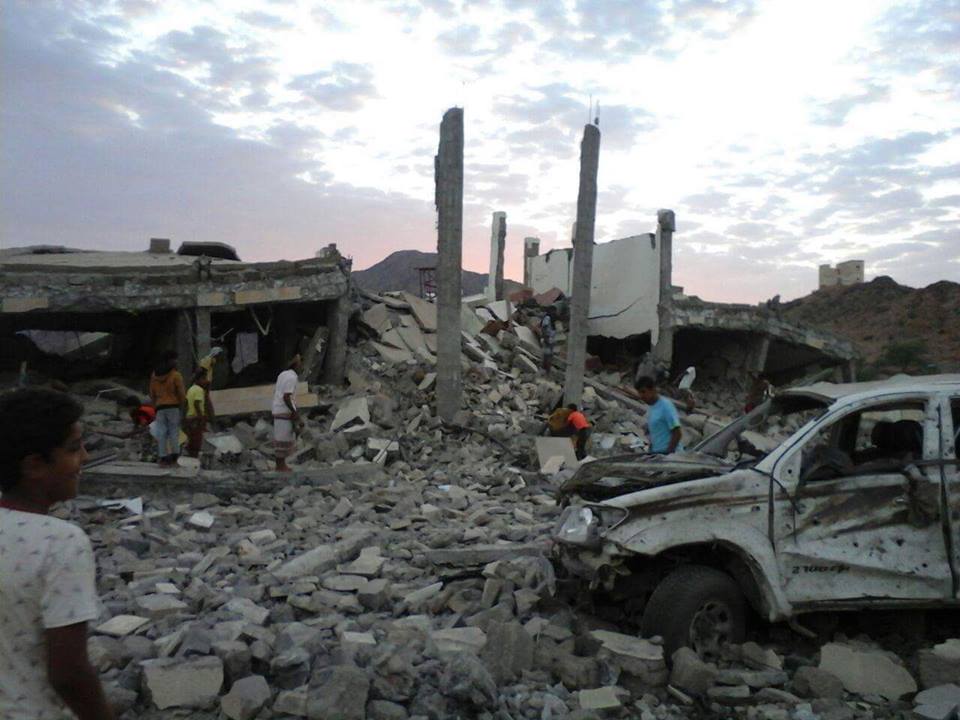 قتلى وجرحى إثر تفجير استهدف مقر محكمة جنوبي اليمن (صور)