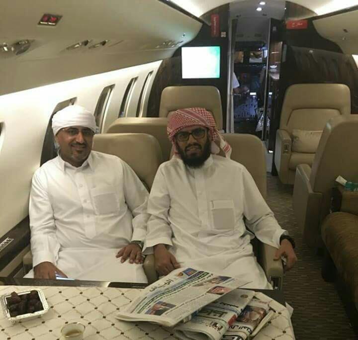 عيدروس الزبيدي وهاني بن بريك في طائرة خاصة الى أبوظبي ومصدر يكشف اسباب مغادرتهما