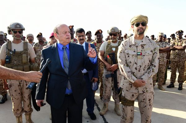 الرئيس هادي أثناء زيارته لقاعدة العند في نوفمبر الماضي (ارشيف - 