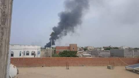 انفجار مخزن أسلحة للحوثيين في الحديدة