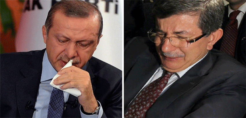 تفاصيل المكالمة الهاتفية التي أبكت أردوغان وداود أوغلو