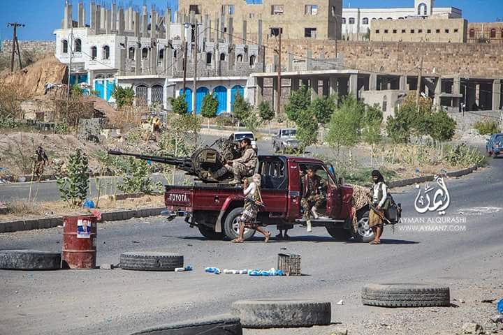 قصف ميليشيا الحوثي وصالح لتعز قبل ساعات من بدء الهدنة يكشف عدم الالتزام بتعهداتها