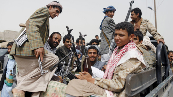 مليشيات الحوثي تجند «5» آلاف شاب خلال اسبوع للقتال في عدن وتعز