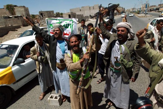مسلحون حوثيون ينتشرون بشكل كثيف في العاصمة صنعاء وغياب ملفت للجيش والأمن