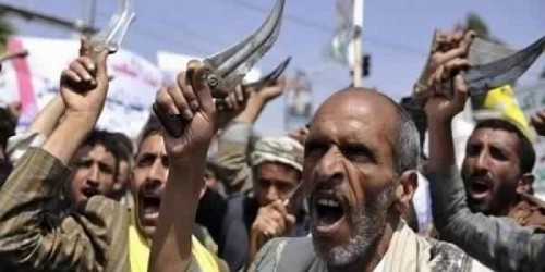 رعب الحوثي من ثورة شعبية عارمة يدفعه لاتخاذ هذا القرار