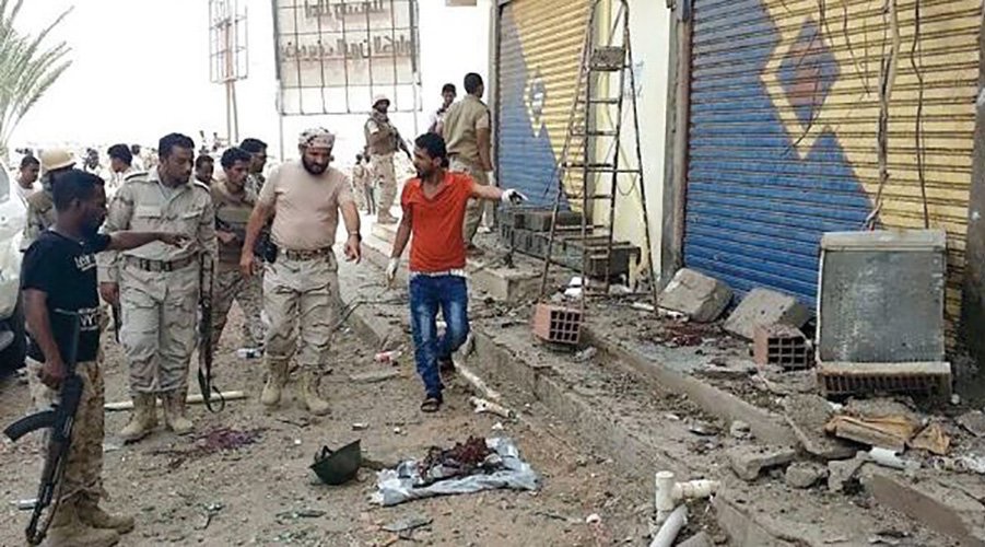 مقتل أربعة جنود في هجوم انتحاري استهدف مقراً أمنياً بمحافظة أبين