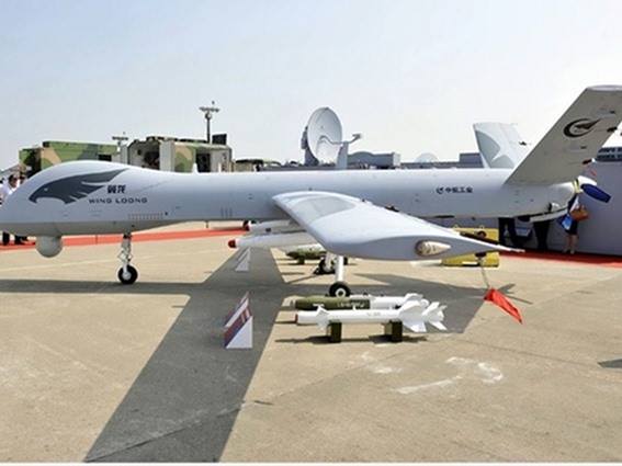 «البرق».. طائرة بدون طيار صنعتها «السعودية» خصيصاً لمعركة تحرير صنعاء
