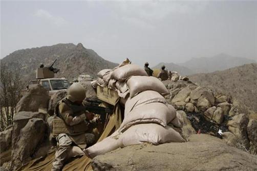 السعودية تعلن مقتل أحد جنودها بقصف للحوثيين على مركز حدودي بعسير