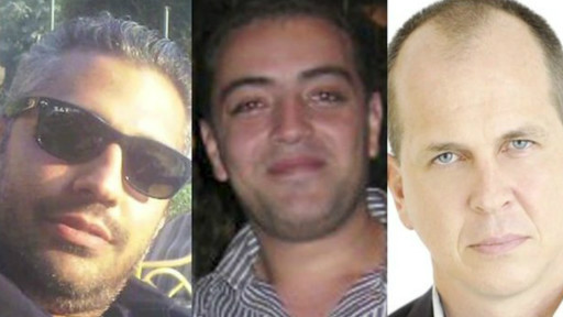 وُجهت إلى صحفي الجزيرة، (من اليمين) بيتر غريسته و باهر محمد ومحم