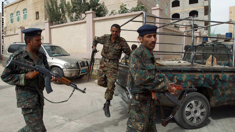 القوات الخاصة تقوم بحملة عسكرية على معاقل القاعدة بصنعاء