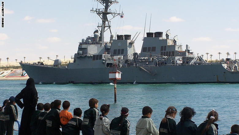 CNN : مدمرة أمريكية تبدل مسارها بعد «استفزاز» من سفينة للحرس الثوري الإيراني