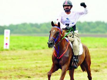 الشيخ محمد بن راشد آل مكتوم بطلاً للعالم للقدرة لندن 2012