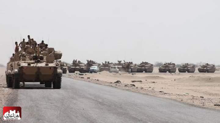 التحالف العربي يدفع بتعزيزات عسكرية كبيرة إلى عدن