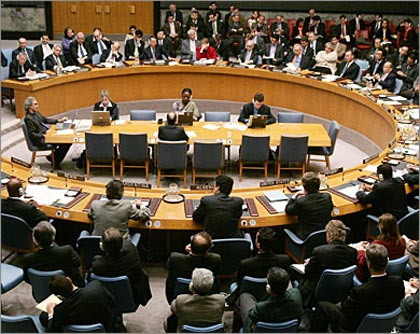 مجلس الأمن يعقد جلسة علنية لمناقشة العقوبات ضد معيقي التسوية في 