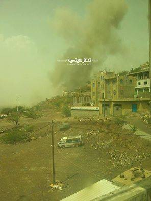 طيران التحالف يقصف منزل علي حنش بعد احتلاله من قبل الحوثيين بتعز