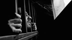 مصدر أمني يوضح مصير عشرات السجناء المعتقلين بقضايا (إرهابية) بعد يوم من قرار تغيير قائد مكافحة الإرهاب بعدن 