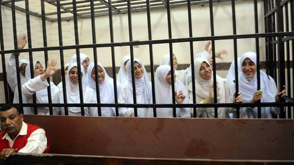 مصر: محكمة تقضي بحبس نساء من الإخوان لمدة 11 سنة