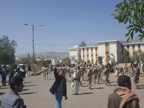 حملة اعتقالات حوثية في جامعة صنعاء 