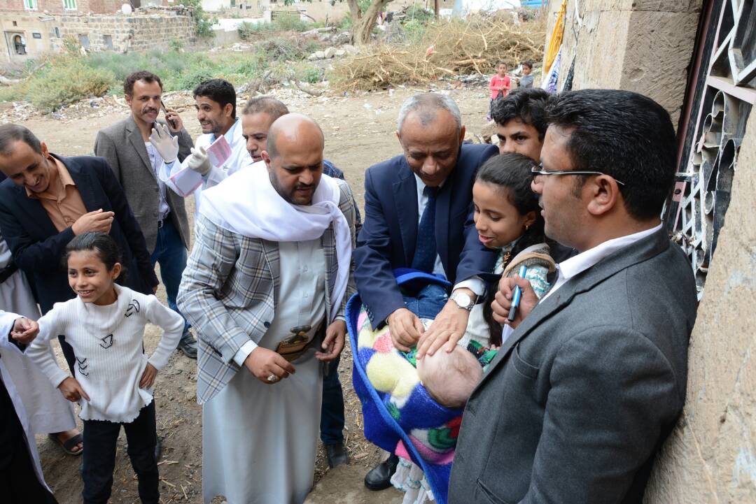 الحوثيون ينهبون لقاحات شلل الأطفال في صنعاء