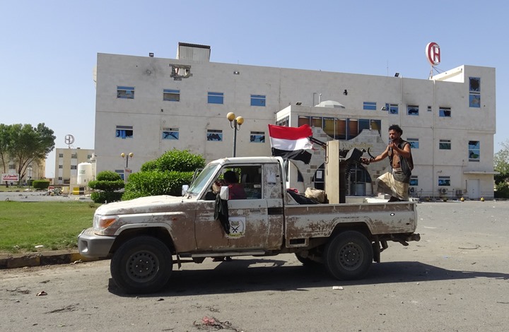صحيفة خليجية تبشر اليمنيين باتفاق لإنهاء الحرب وتكشف بنوده والدول الراعية